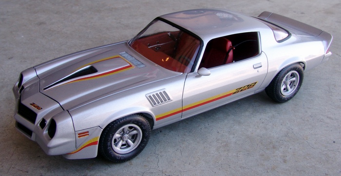 revell camaro z28