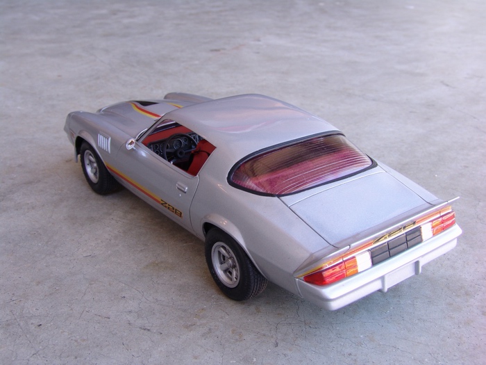 Revell-Monogram 1/24 1979 Chevy Camaro Z28